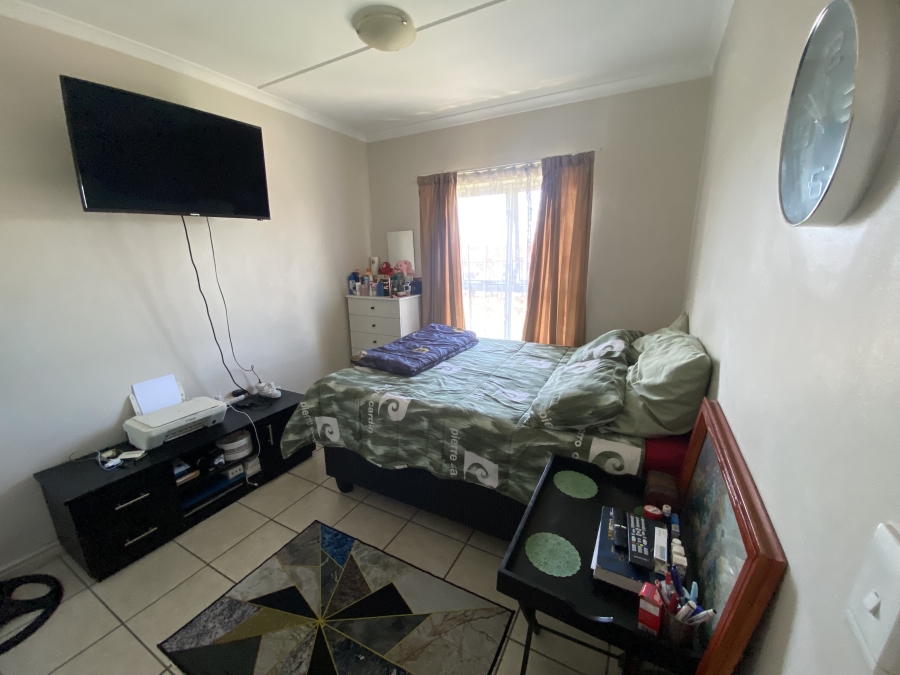 To Let 2 Bedroom Property for Rent in Kraaifontein East Western Cape